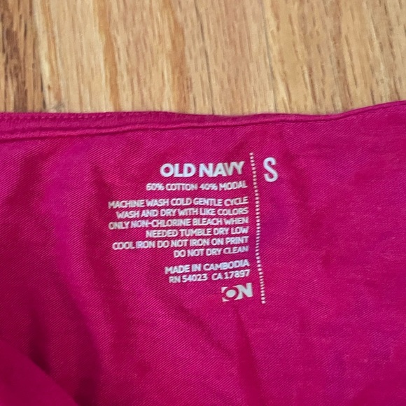 Old Navy Long Sleeved T Shirt - Picture 3 of 3